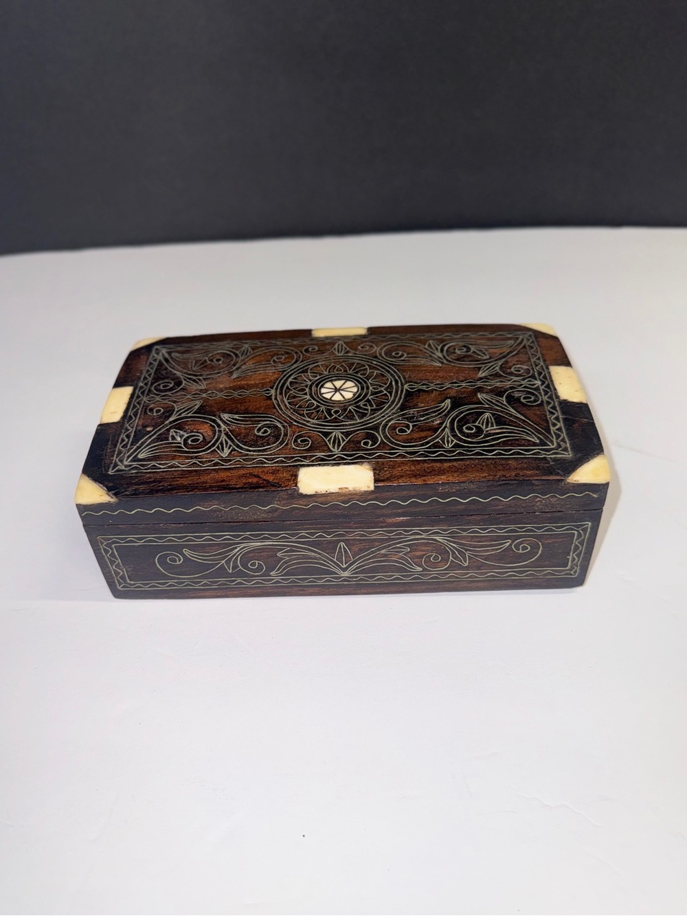 Vintage Indian Hand Carved Sheesham Wood Box Brass Wire & MOP Inlay Trinket Box